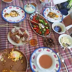 Hostel Adventurous Local Φετιγιέ