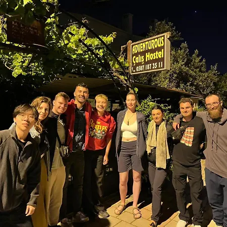 Hostel Adventurous Local *