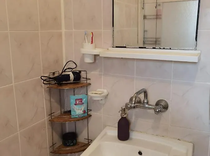 Hostel Adventurous Local Φετιγιέ