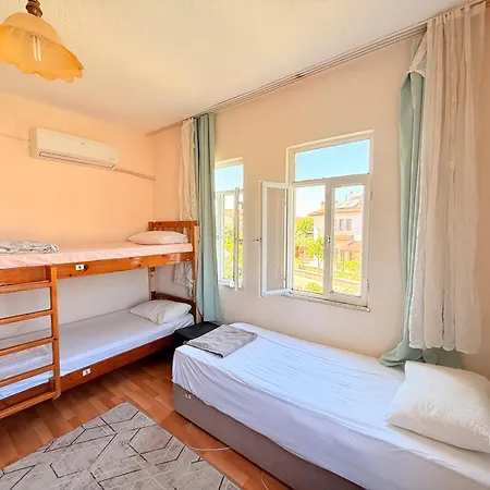 Adventurous Local Hostel Fethiye